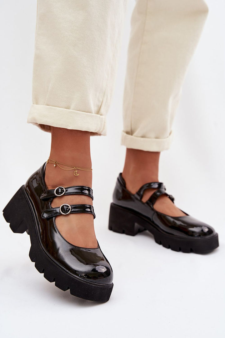  Heeled low shoes model 225612 Step in style 