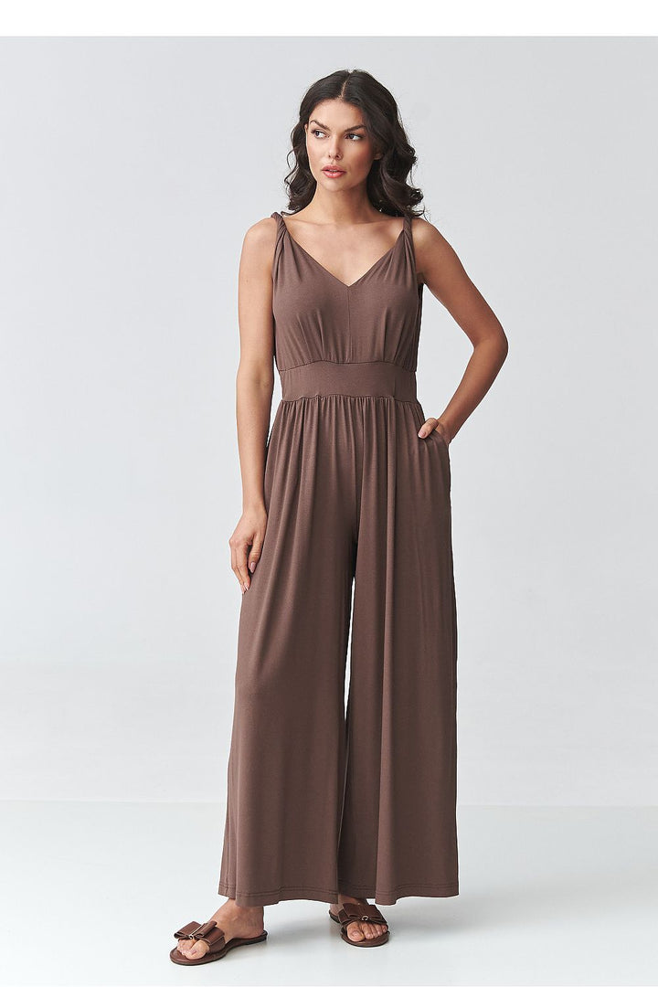  Suit model 225658 Makadamia 