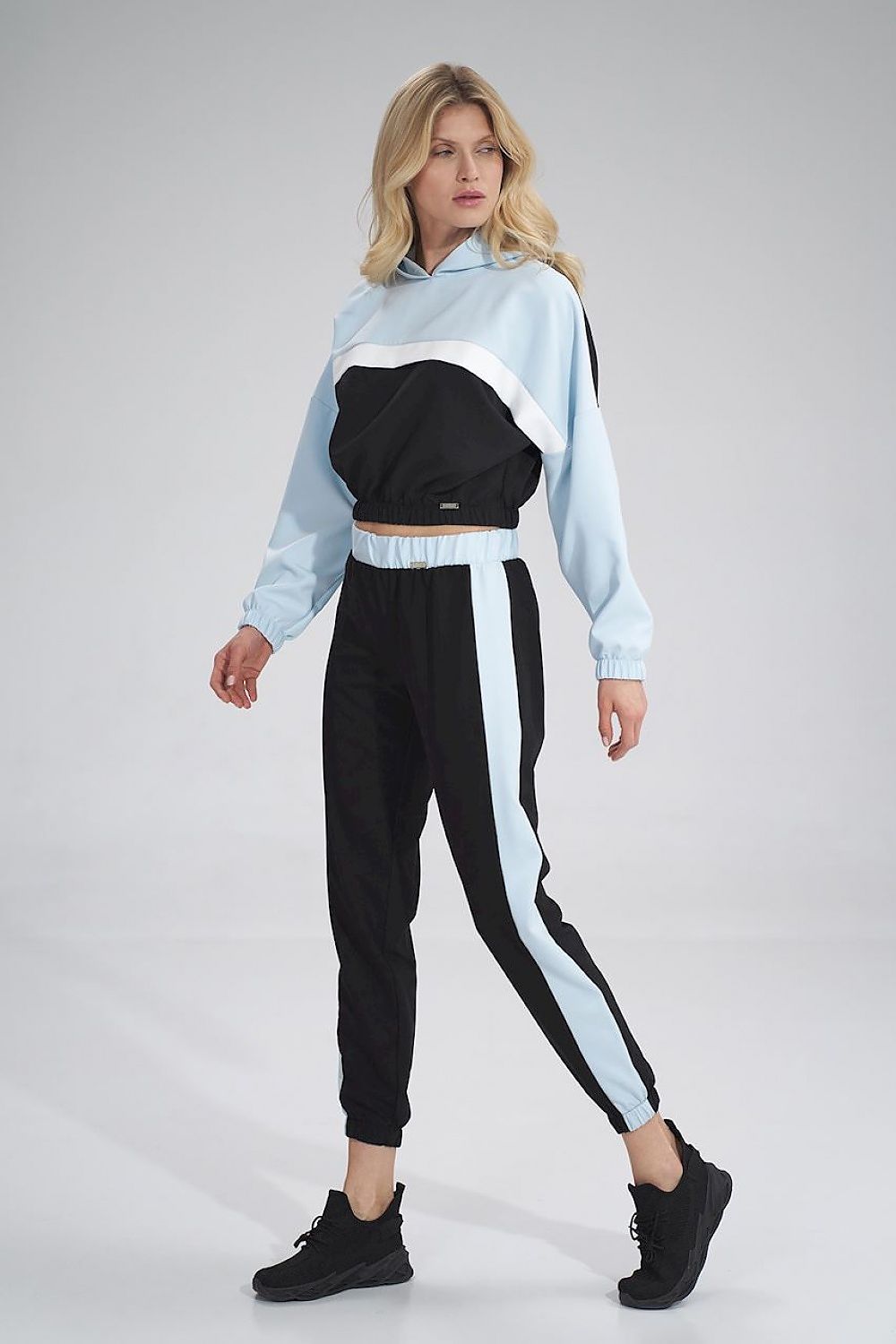  Tracksuit trousers model 154687 Figl 