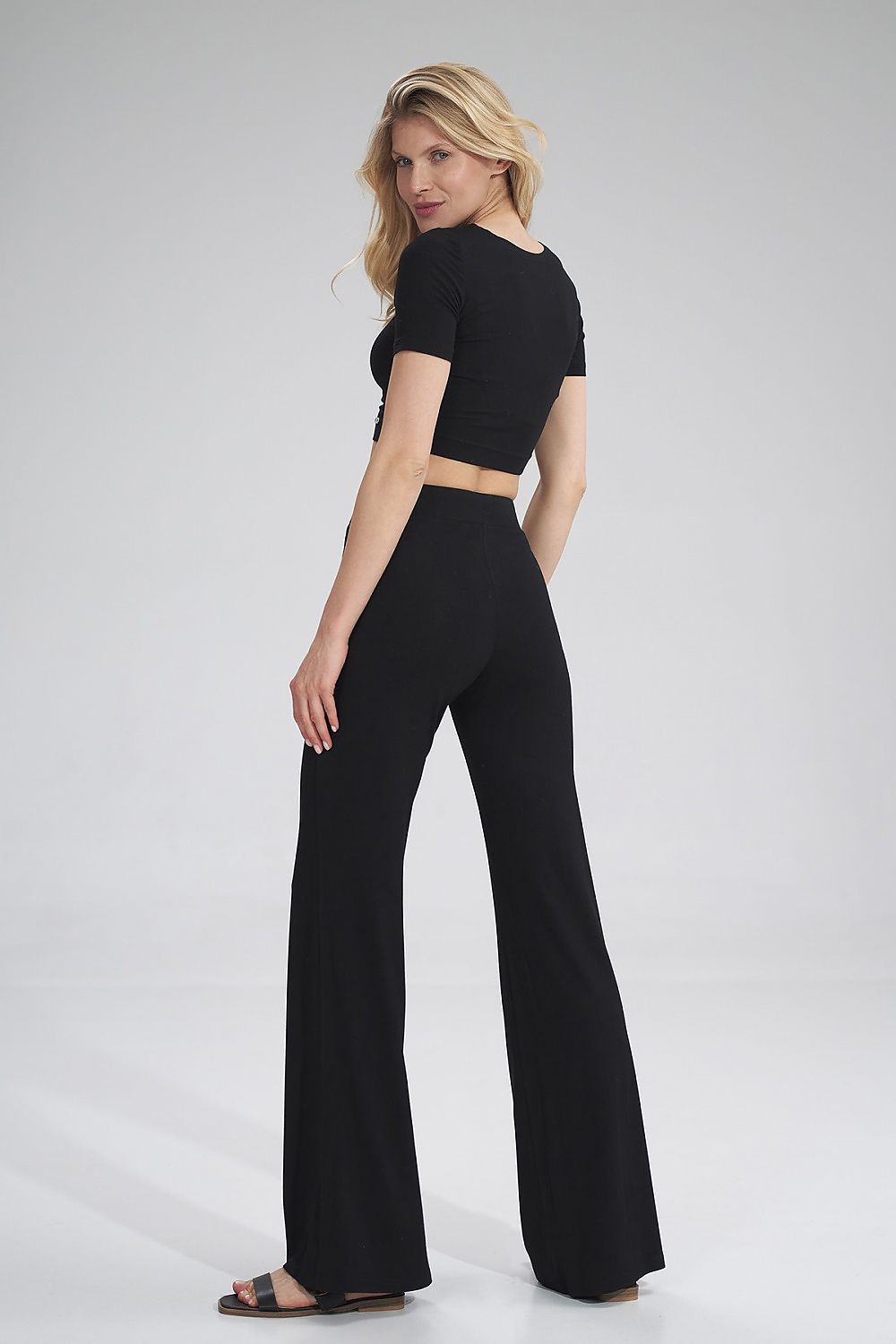  Women trousers model 154714 Figl 