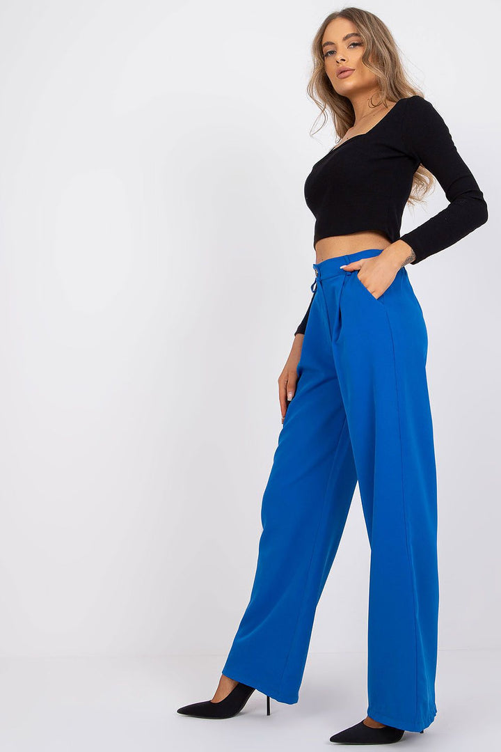  Women trousers model 166901 Italy Moda 