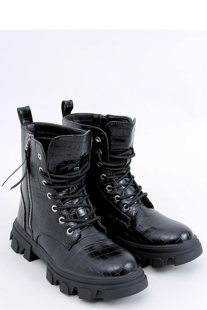 Boots Inello