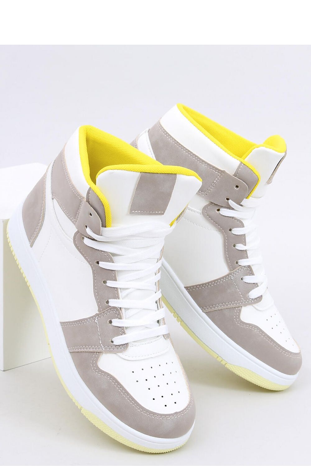 Sneakers Inello