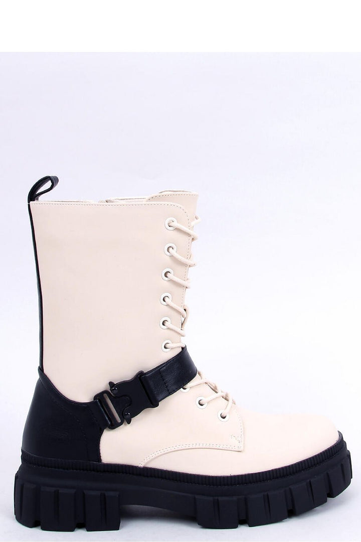 Boots Inello