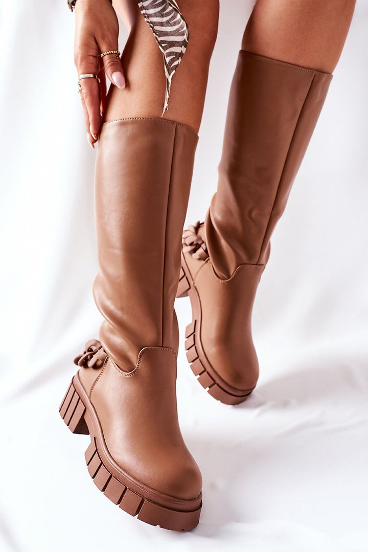 Thigh-Hight Boots Step in style