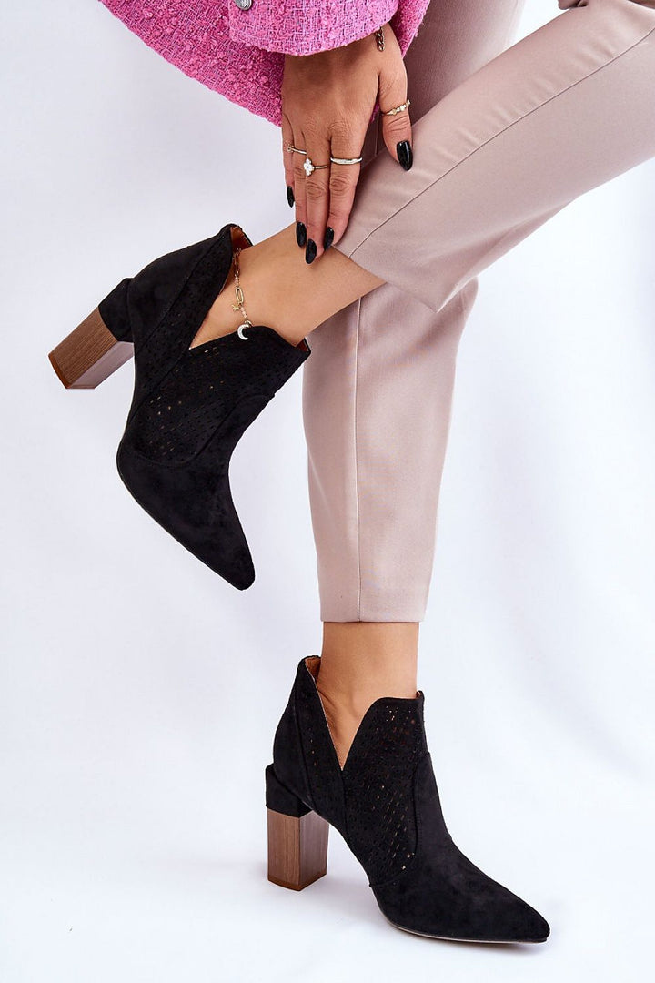 Heel boots Step in style