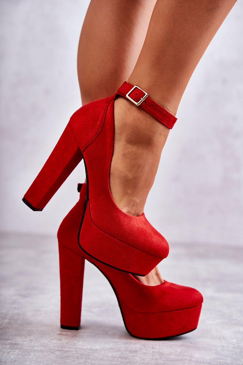 Heel pumps Step in style