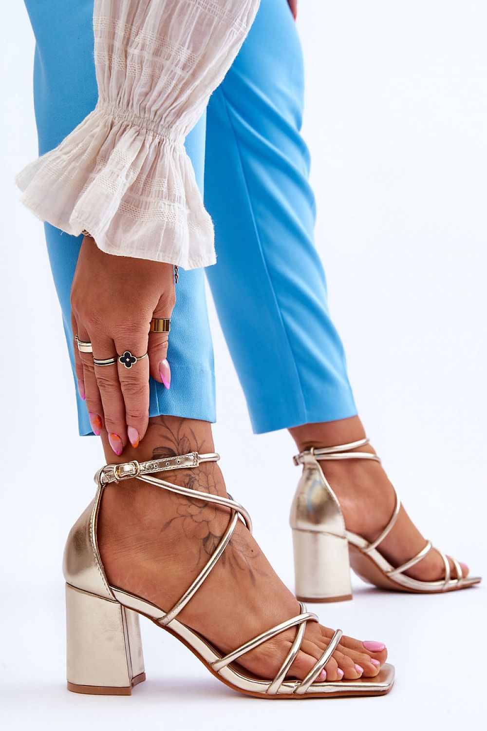 Heel sandals Step in style