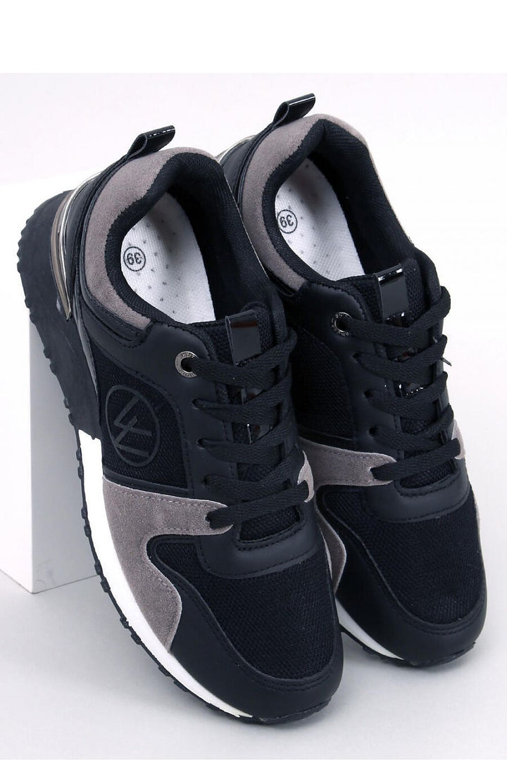 Sport Shoes Inello