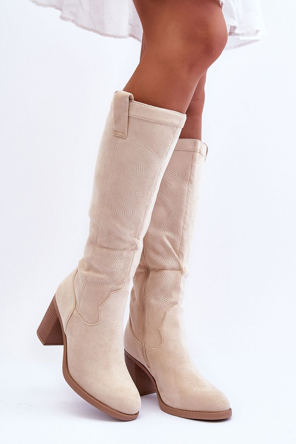 Heel boots Step in style