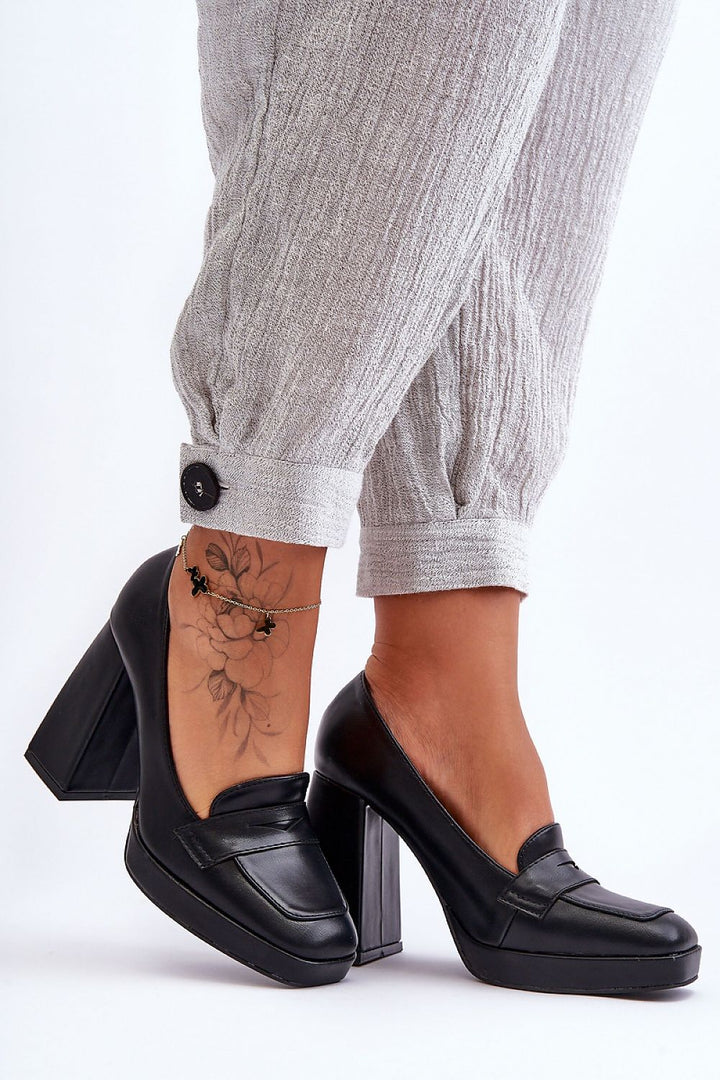 Heel pumps Step in style