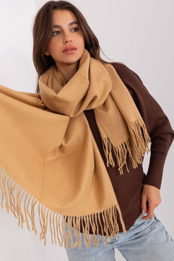 Shawl AT