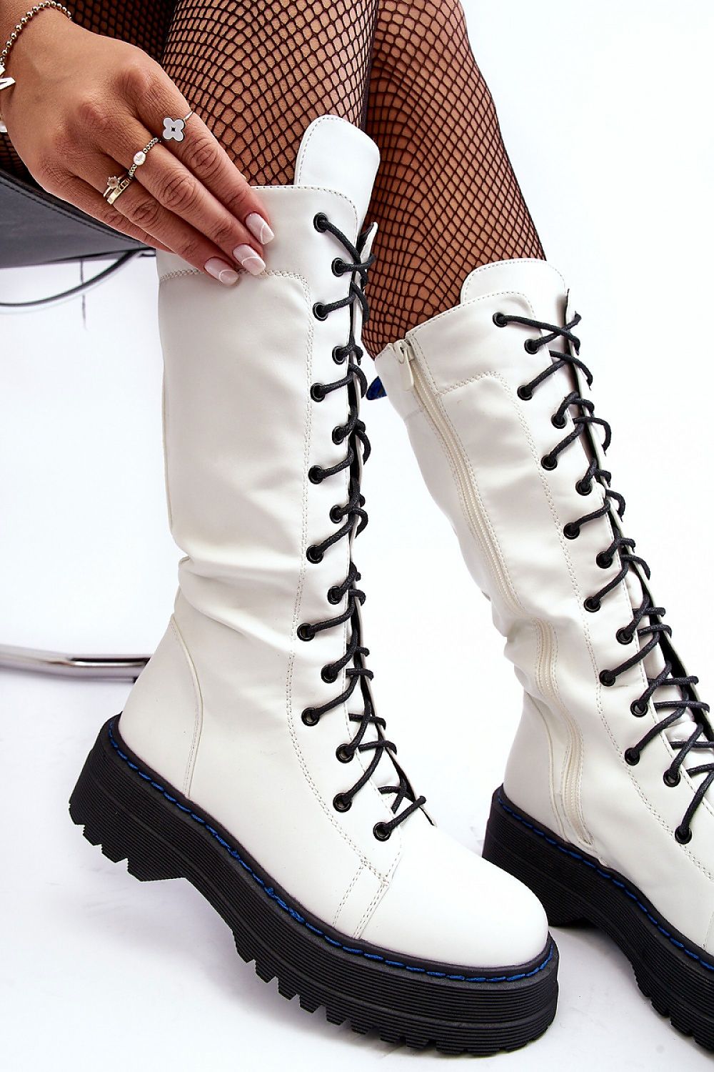 Thigh-Hight Boots Step in style