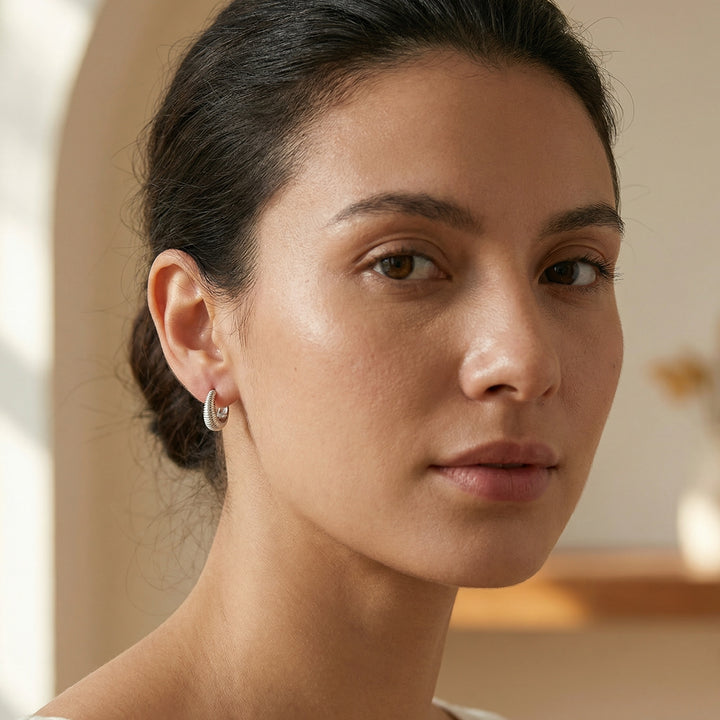 ✨ 925 Sterling Silver Ribbed Chunky Hoop Earrings – Textured Crescent Design ✨