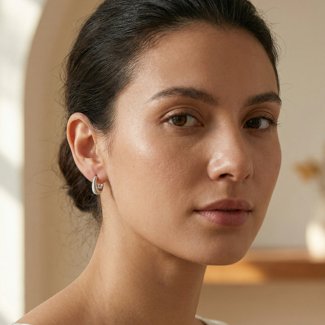 ✨ 925 Sterling Silver Ribbed Chunky Hoop Earrings – Textured Crescent Design ✨