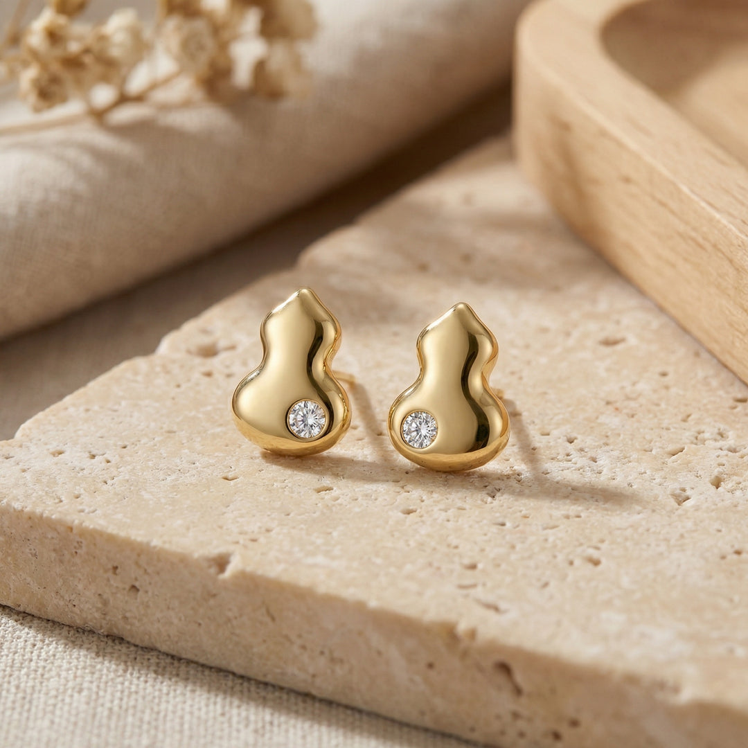 ✨ 925 Sterling Silver Diamond Wulu Gourd Stud Earrings ✨