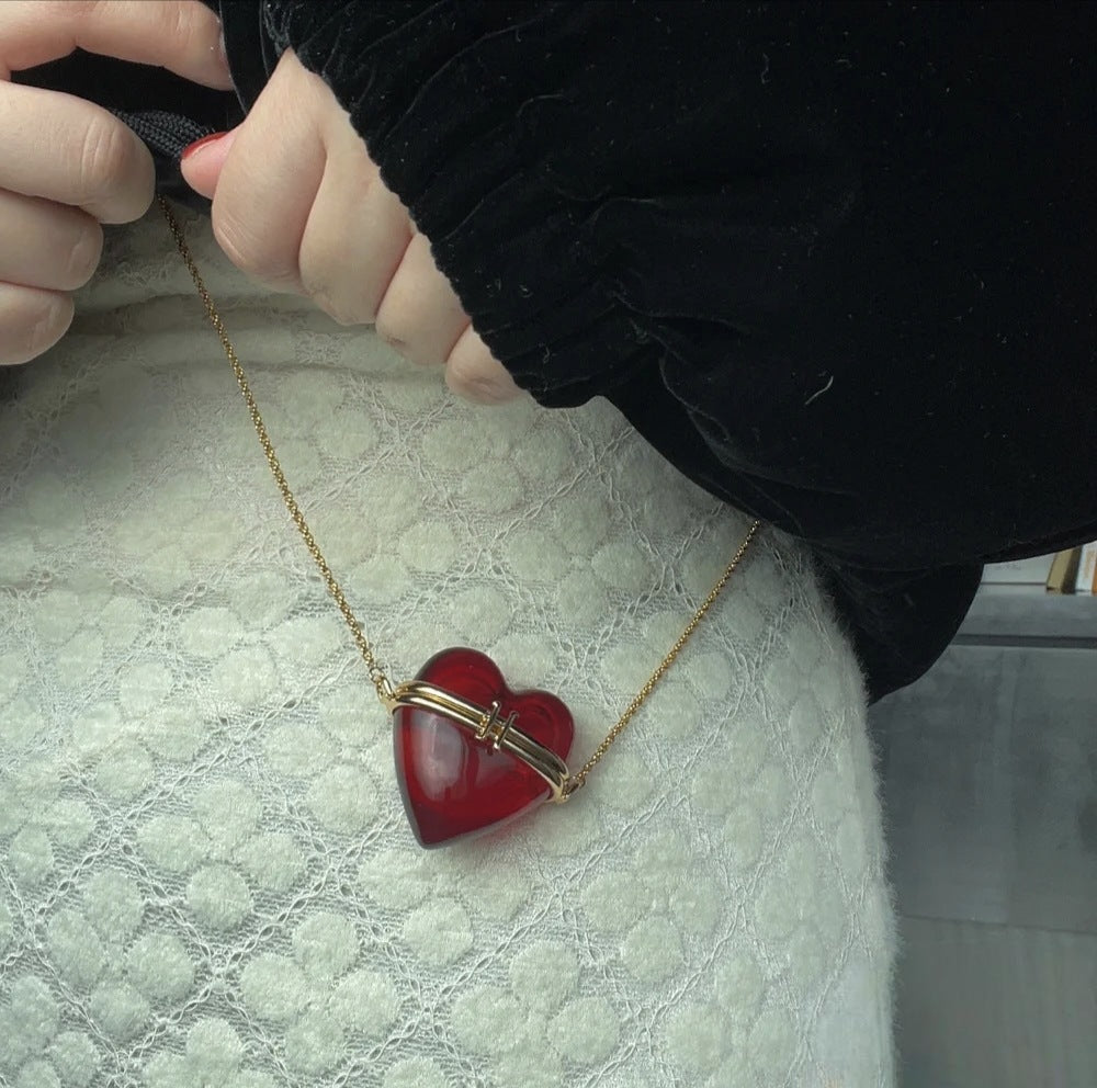 Women’s Openwork Vintage Red Heart Sweater Chain – Minimalist Long Necklace