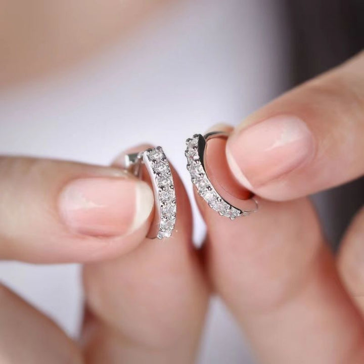 ✨ 925 Sterling Silver Minimalist Round Diamond Stud Earrings – Korean Style Everyday Chic ✨