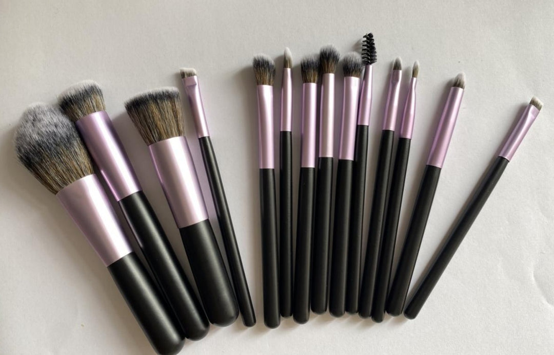 ✨ Rechargeable Luminous Mirror 14-Piece Makeup Brush Set 💄🔆