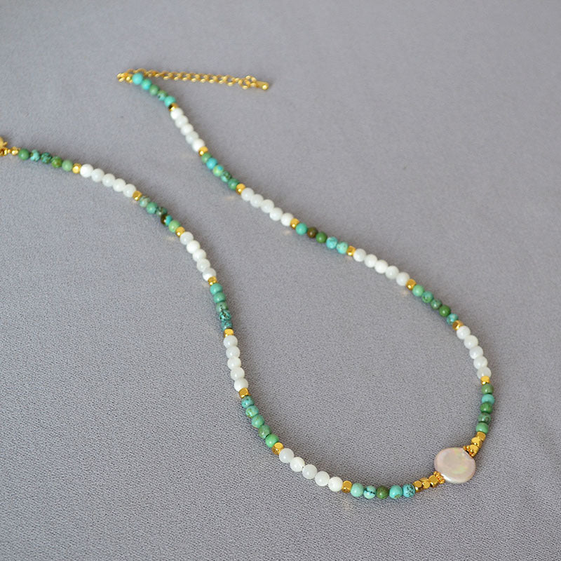 Retro Turquoise Bead Necklace – Simple Elegant Handmade Jewelry for Women