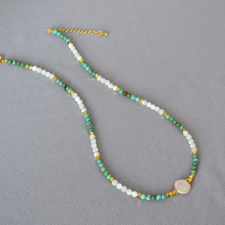 Retro Turquoise Bead Necklace – Simple Elegant Handmade Jewelry for Women