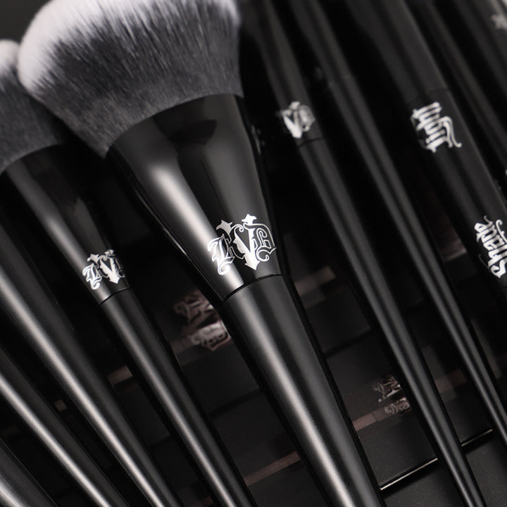 ✨ Plastic Handle Eye Shadow & Foundation Brush — Loose Powder Makeup Tool 💄