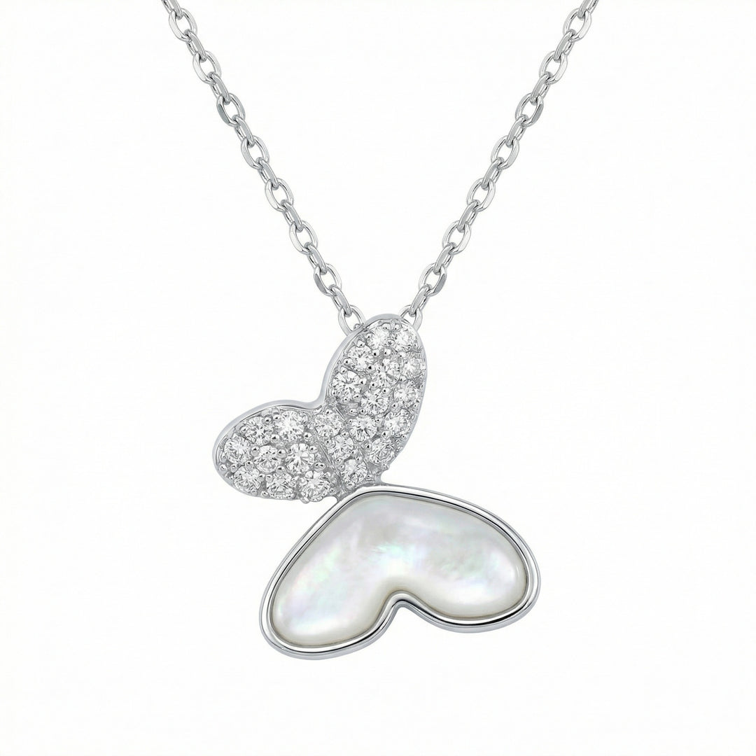 💎 Elegant Butterfly Necklace