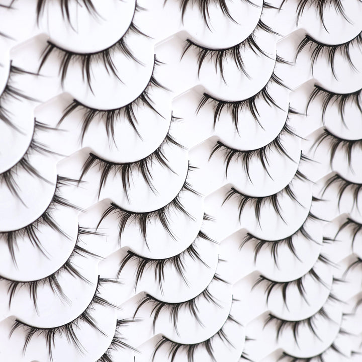 👁️✨ 3D False Eyelashes – Multi-Layered Realistic Soft & Comfortable Reusable Lashes
