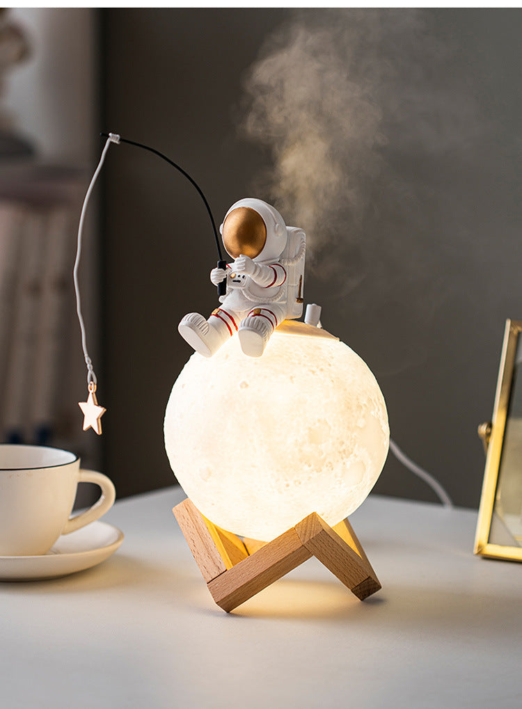 👨‍🚀🌌 Astronaut Figurine Humidifier | Nordic Resin Night Light Mist Decor ✨