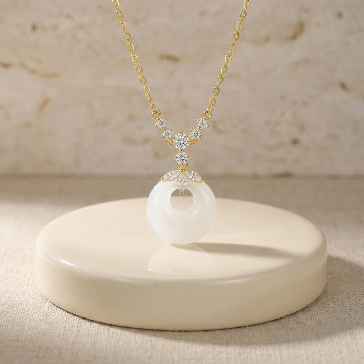 💎 925 Sterling Silver White Jade Donut Necklace – Floral Gemstone Accents 💎