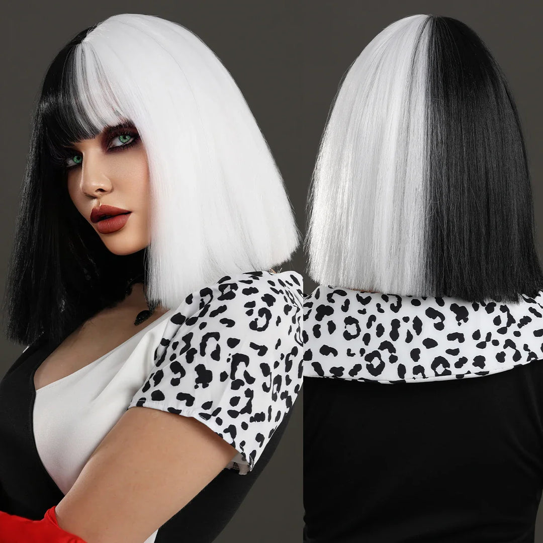 Short red wig with bangs for women, perfect for parties and cosplay. Made of heat-resistant synthetic material.