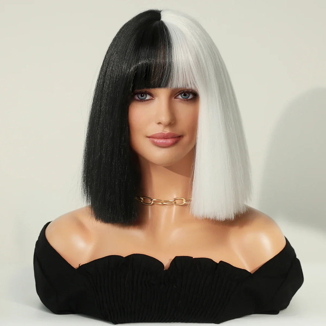 Short red wig with bangs for women, perfect for parties and cosplay. Made of heat-resistant synthetic material.