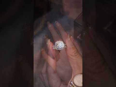 💍 Ladies’ Pillow-Shaped Moissanite Ring – Platinum-Plated S925 Silver (5.8g, Sizes 5–9) 💍