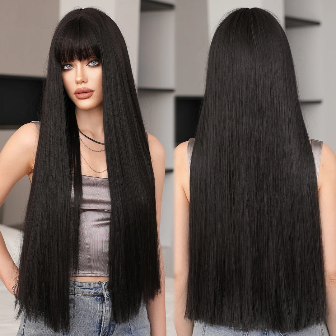 28 Inch Honey Blond Wig with Bangs, Long Straight Synthetic Wig for Women. Natural looking and suitable for daily use.