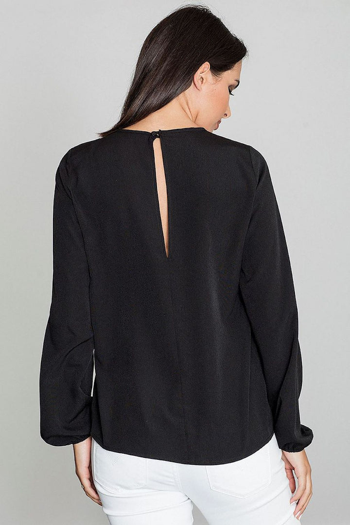 Blusa Con Un Interesante Estampado En El Escote Figl