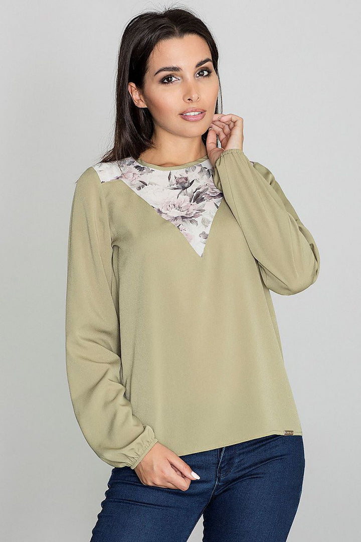 Blusa Con Un Interesante Estampado En El Escote Figl