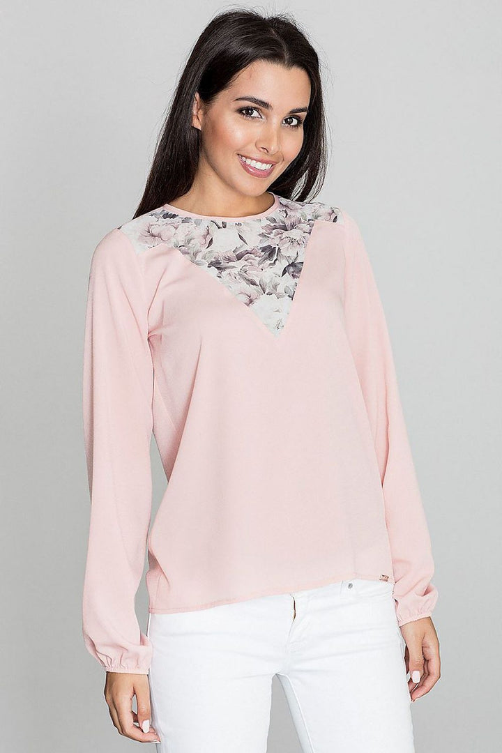 Blusa Con Un Interesante Estampado En El Escote Figl