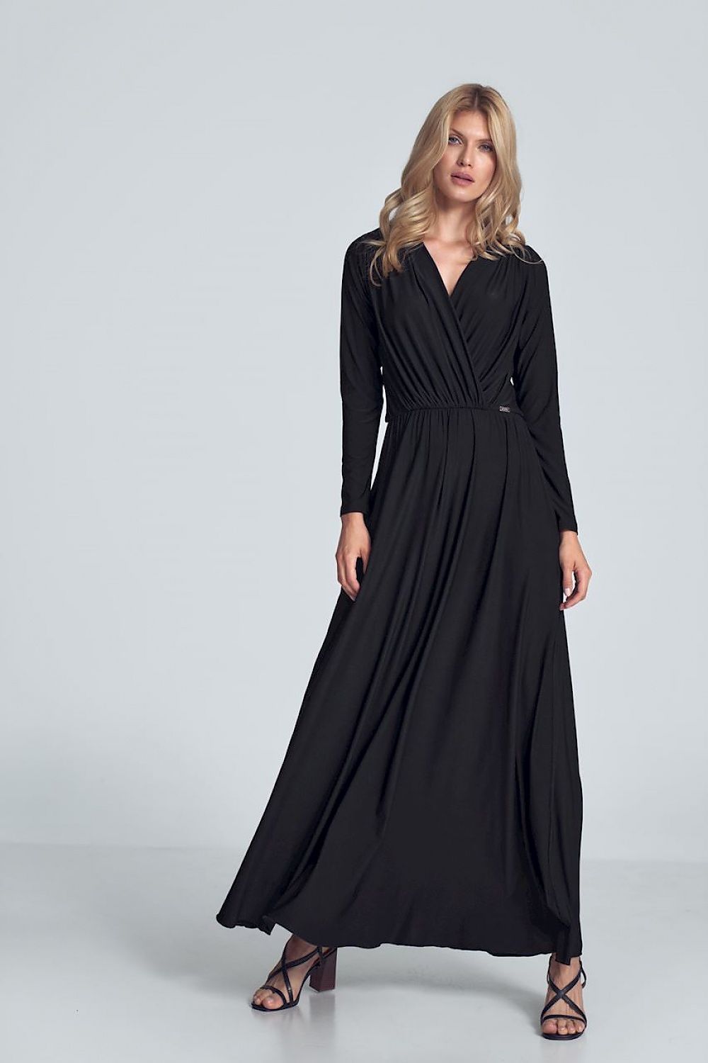 Maxi Daydress With Long Sleeves Figl