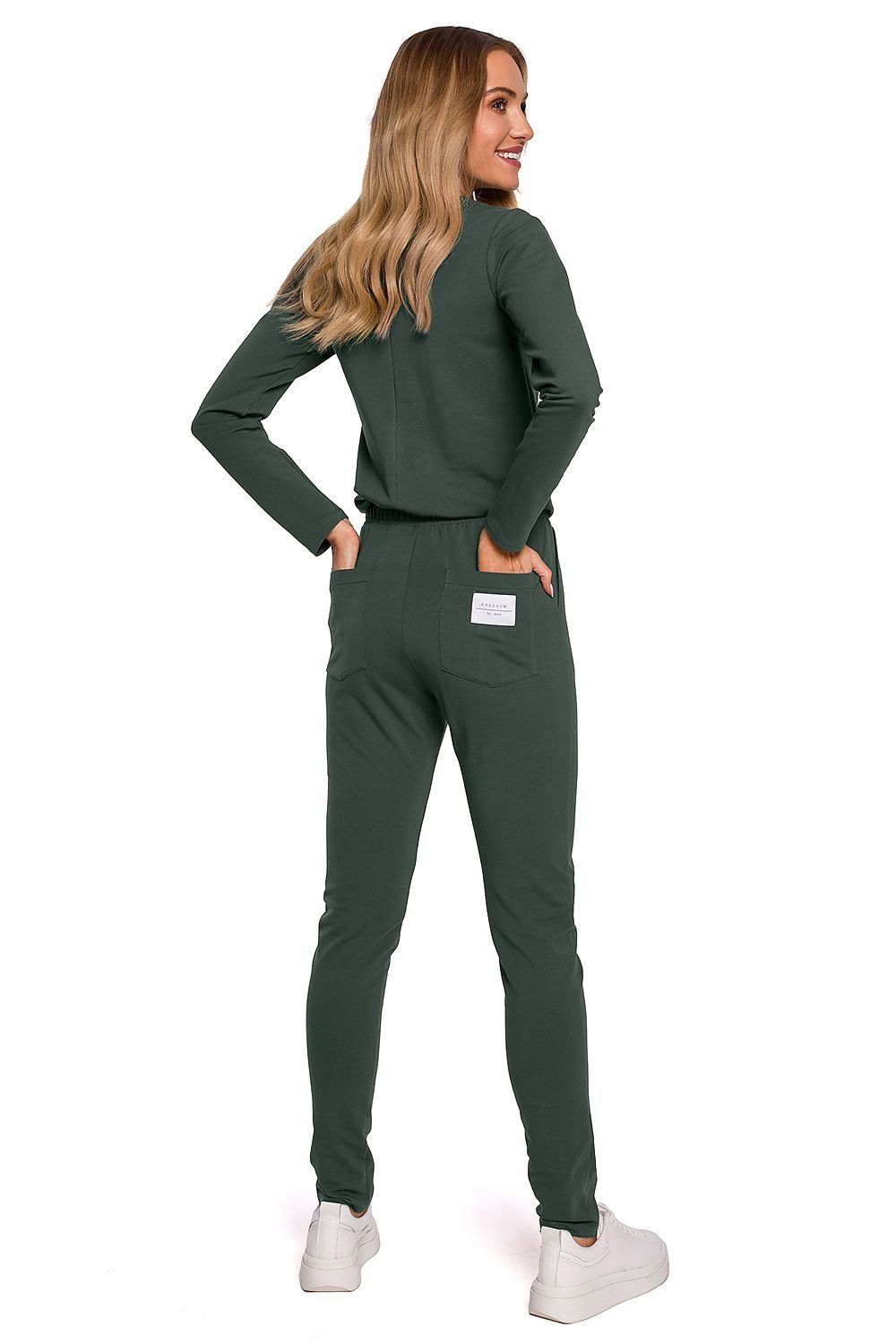 Women's Fitted Suit model Moe