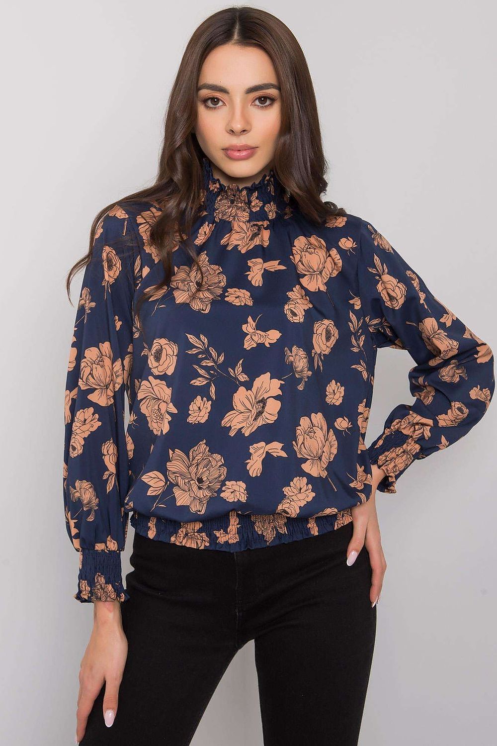 Blouse en velours à manches longues et col montant