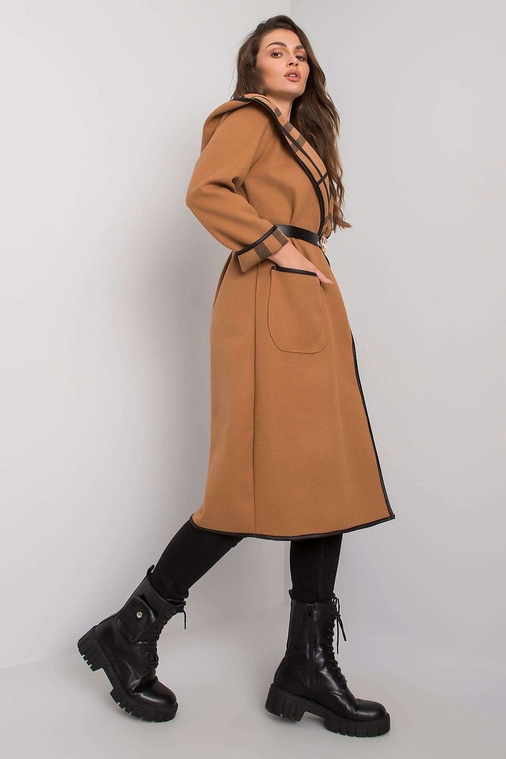 women's unbuttoned Coat