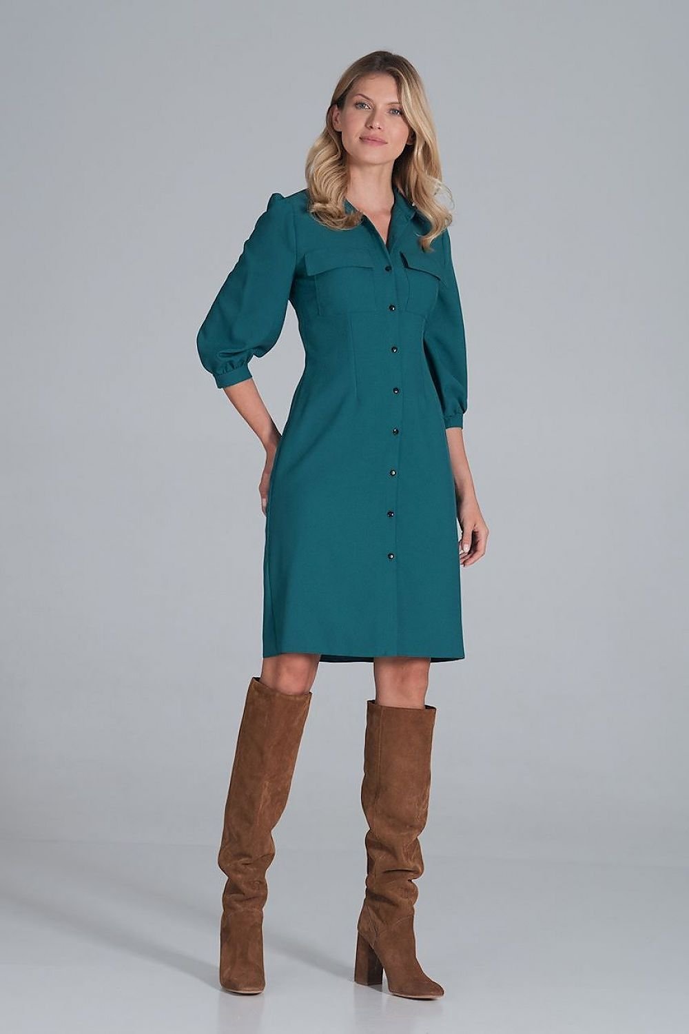 Midi shirt dress, slightly waisted with a collar Figl