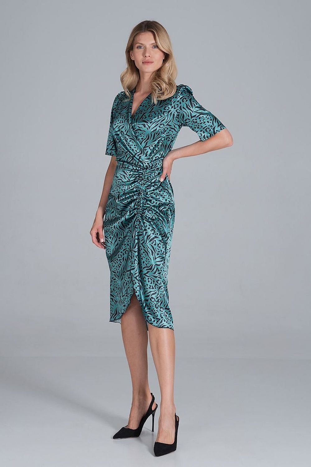 Robe de cocktail en satin Figl