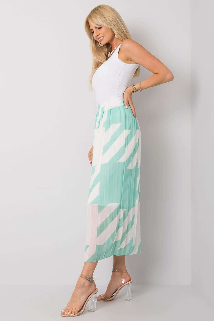 Pleated Skirt With An Elastic Waistband Italy Moda